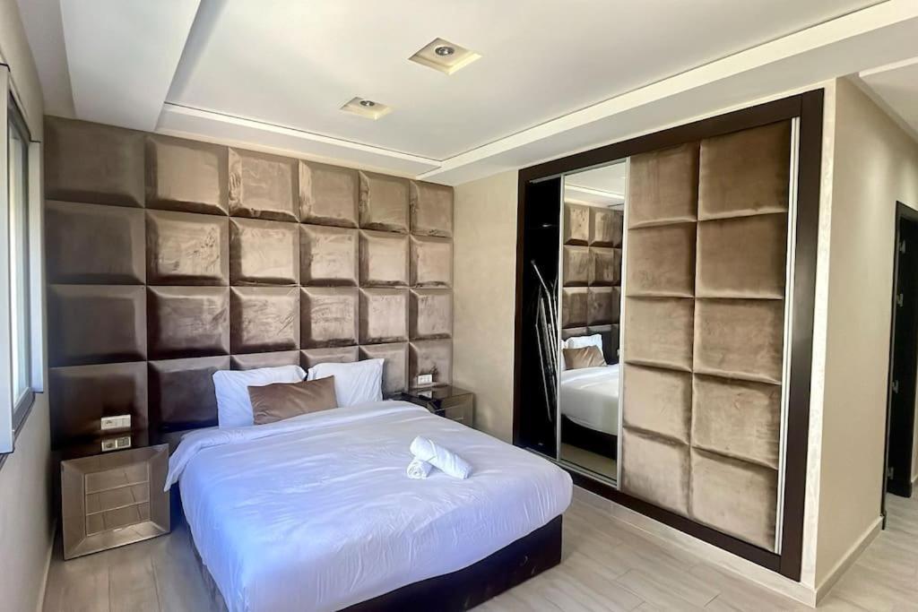 Spacious 3 Bedrooms & 2 Balcony - Comfortable Appartement